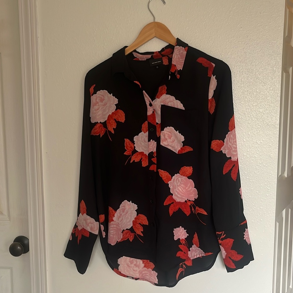 Who What Wear business casual top. Medium.